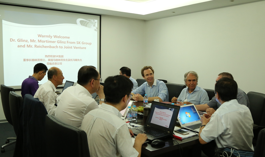 德国SK集团董事长莅临冰球突破股份出席合资公司董事会
