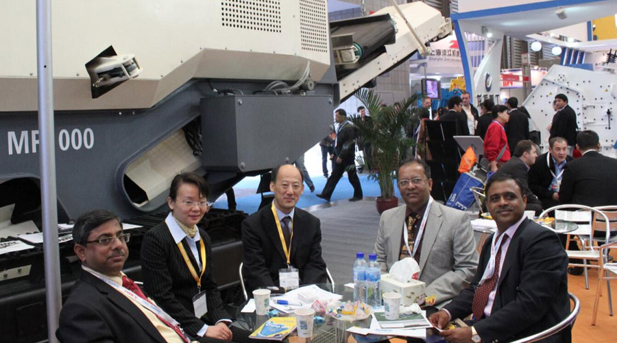 预告|冰球突破股份备战2018上海宝马展