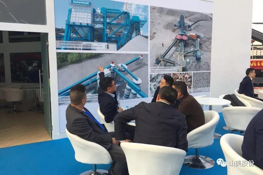 2018上海宝马展|冰球突破股份完美收官 满载而归