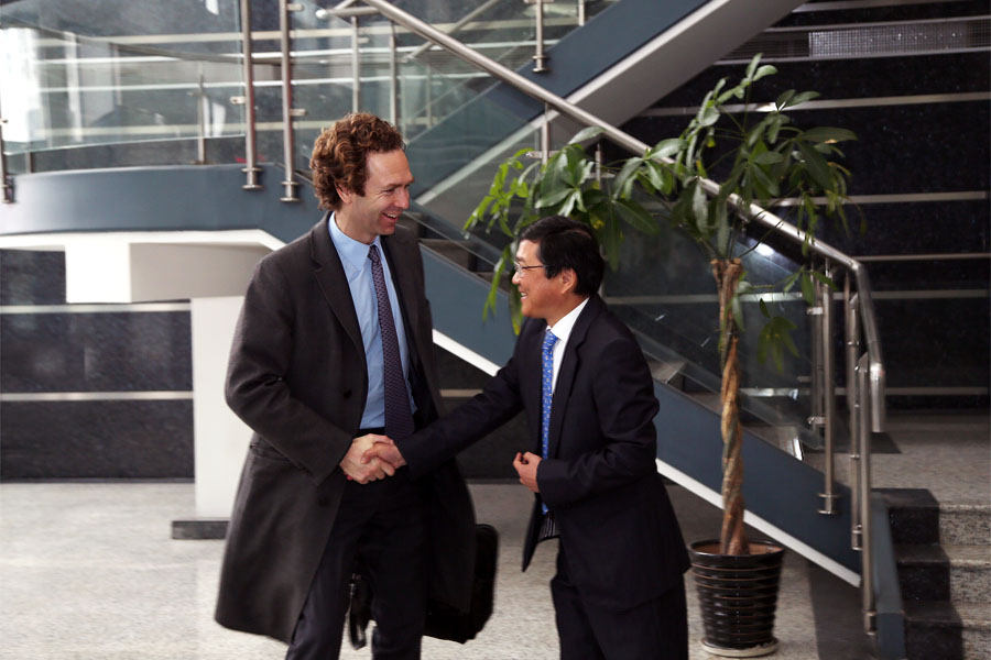 ¹SKζ³ݰٱͻƹɷݲμӺʹ˾ȶ»