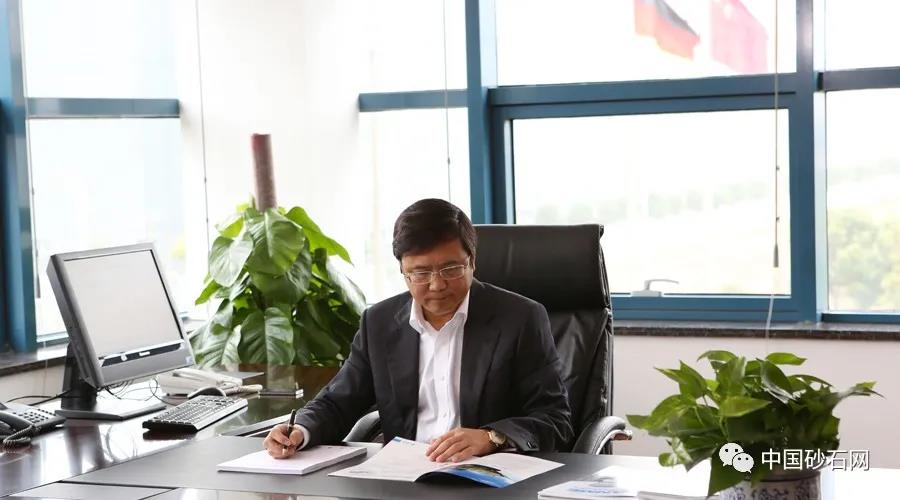 ʻר | Ϻͻƶ³񣺽ɫɰʯߺͽ̷ϴ